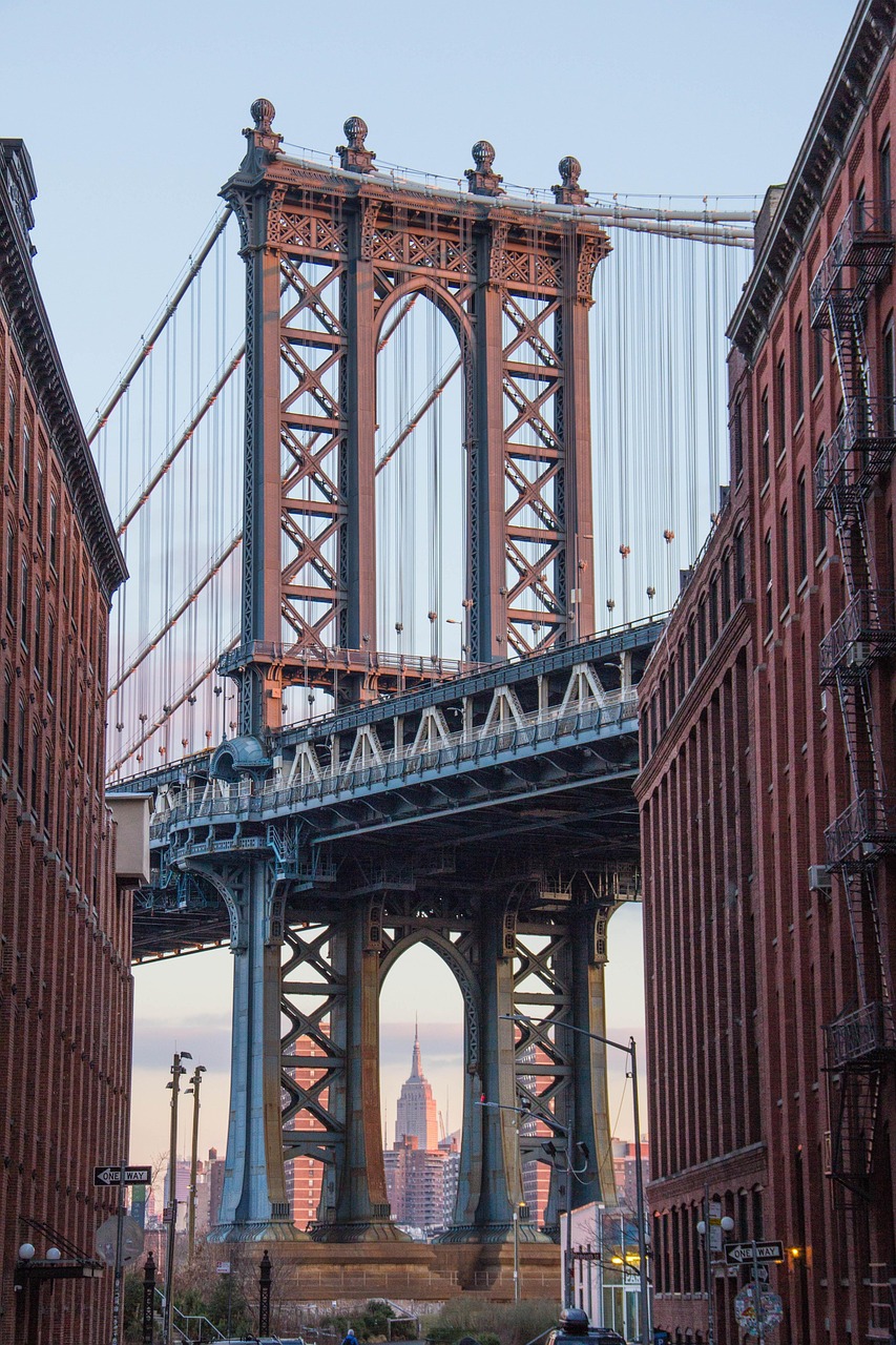 Manhattan Bridge photo example at sunset