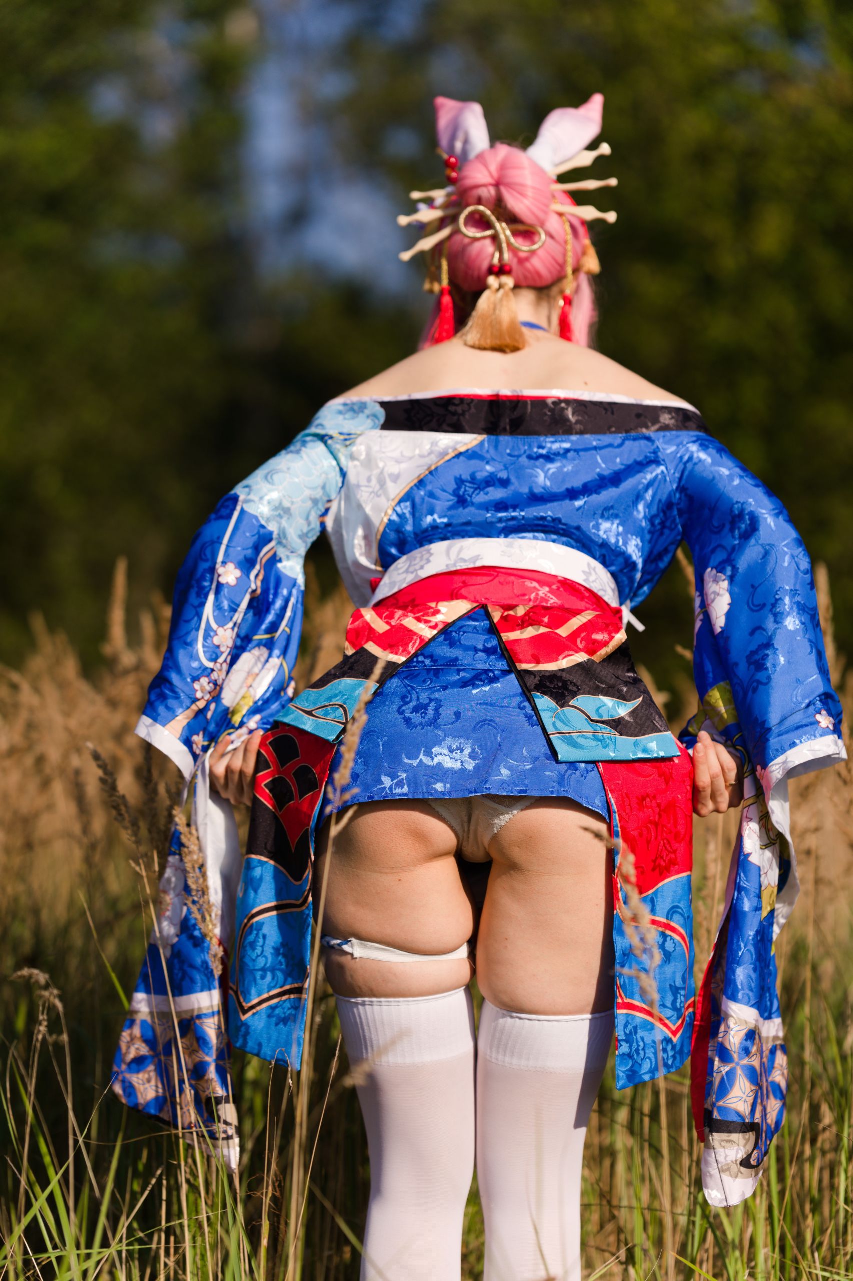 Summer Outdoor Yae Sakura in Blooming Maiko Kimono and White Stockings image 25