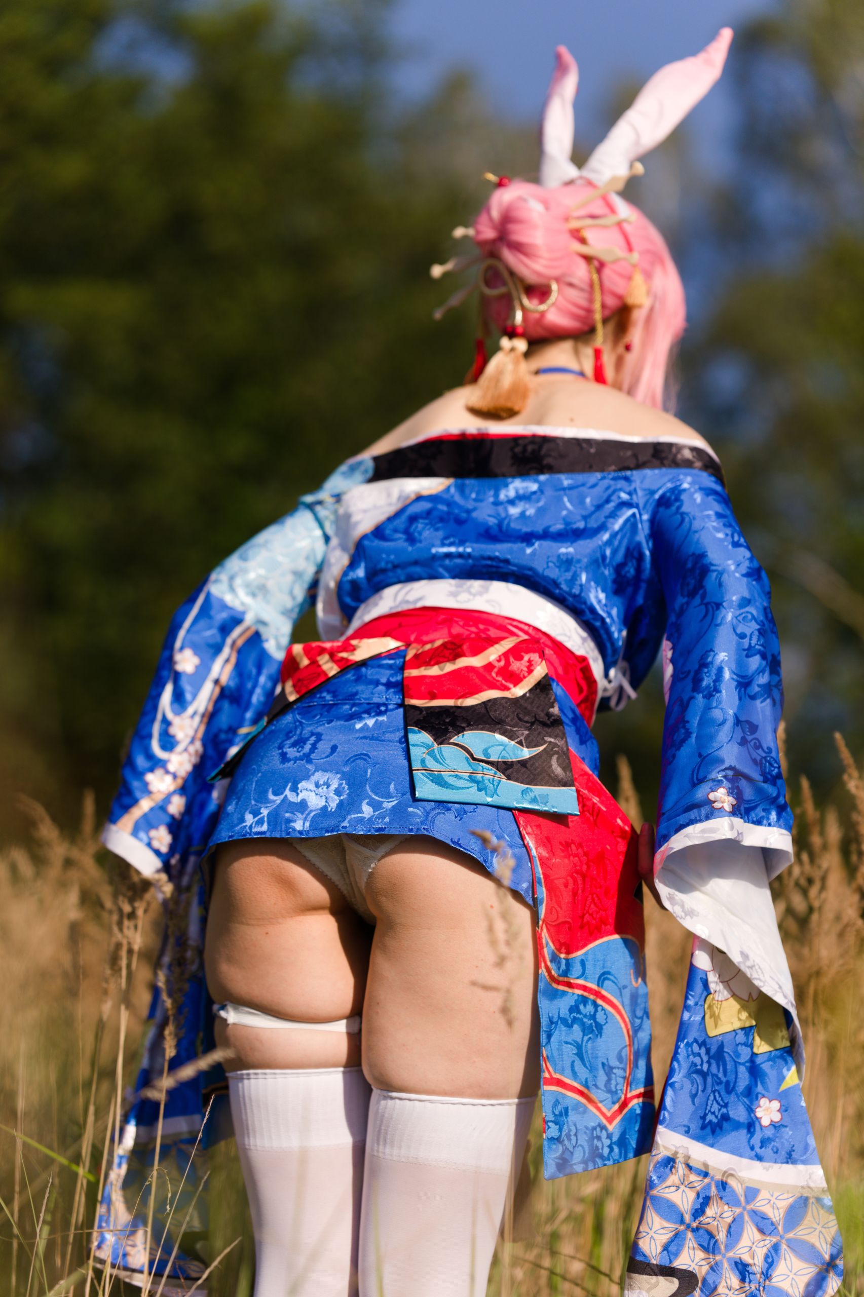 Summer Outdoor Yae Sakura in Blooming Maiko Kimono and White Stockings image 26